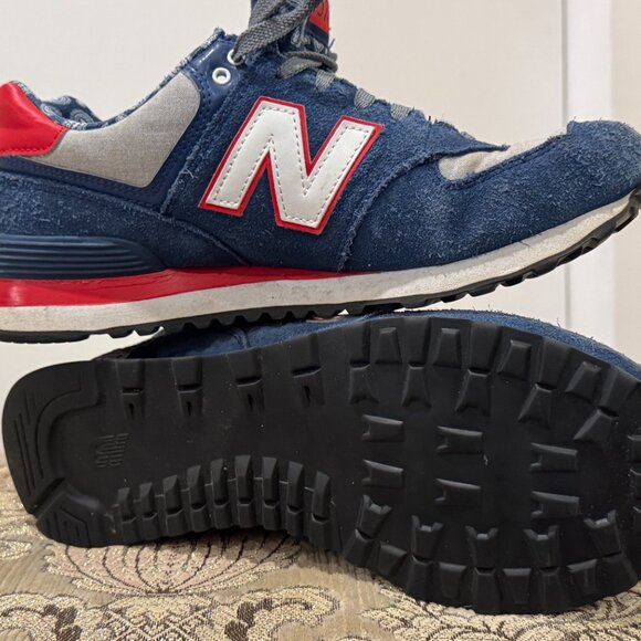 9.5 Paisley 574 blue suede.  Lightly used. - Picture 5 of 10